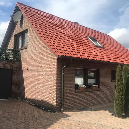 Ferienwohnung Kleine Auszeit 아셰베르크 외부 사진